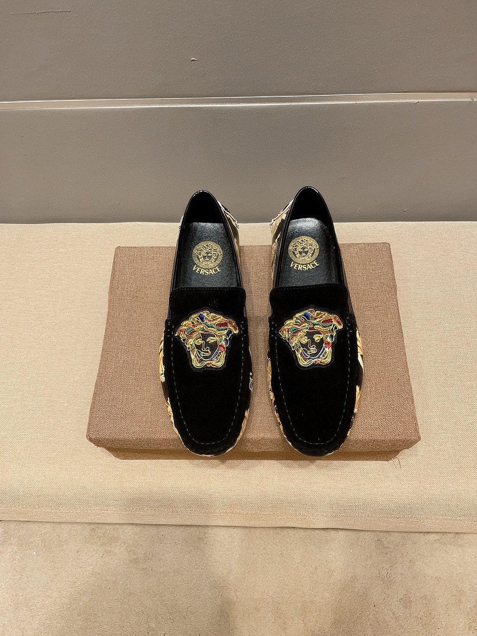Men's Black Gold Ornamental Slip-On Loafers
